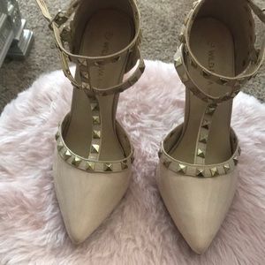 Fashionable high heels